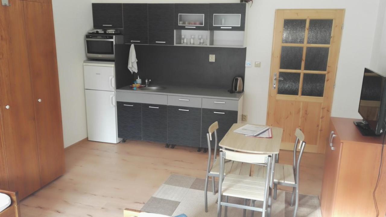 Ubytování v soukromí Opolany u Poděbrad Exterior foto